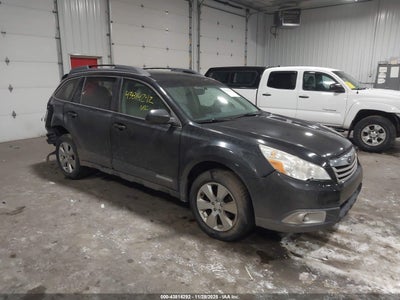 SUBARU OUTBACK 2011