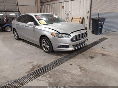 FORD FUSION HYBRID 2015