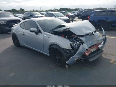 SCION FR-S 2013