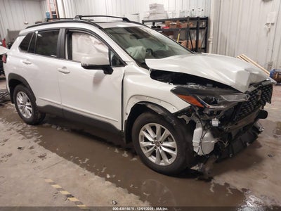 TOYOTA COROLLA CROSS 2024