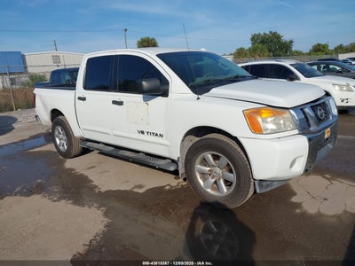 NISSAN TITAN 2014