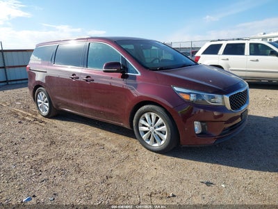 KIA SEDONA 2015