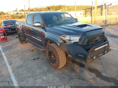 TOYOTA TACOMA 2019