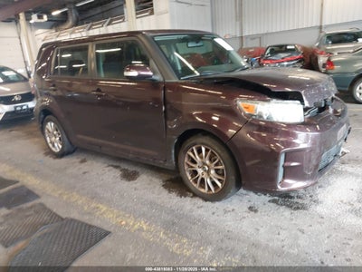 SCION XB 2011