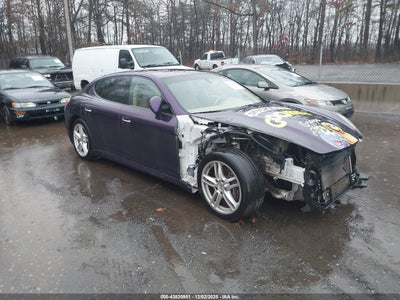 PORSCHE PANAMERA 2012