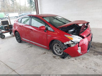 TOYOTA PRIUS 2015