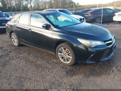 TOYOTA CAMRY 2015