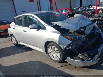 NISSAN LEAF 2022