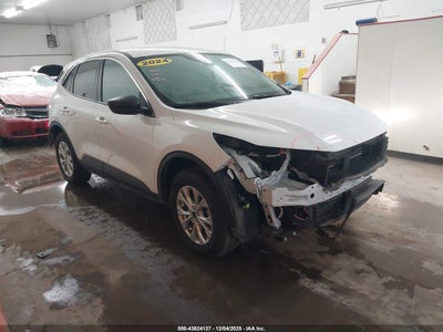 FORD ESCAPE 2024