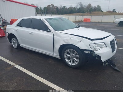 CHRYSLER 300 2018