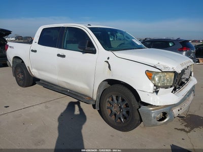 TOYOTA TUNDRA 2010