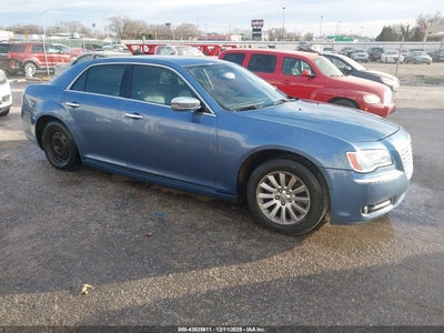 CHRYSLER 300 2011