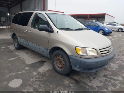 TOYOTA SIENNA 2001
