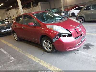 NISSAN LEAF 2014