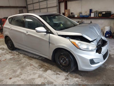 HYUNDAI ACCENT 2015