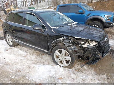 VOLKSWAGEN TOUAREG 2012