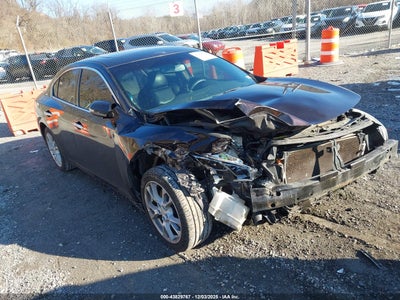 NISSAN MAXIMA 2014