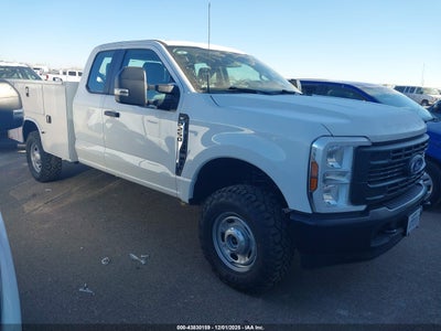 FORD F-250 2025
