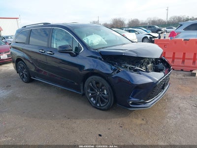 TOYOTA SIENNA 2024