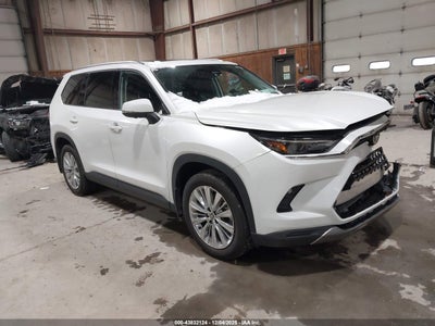TOYOTA GRAND HIGHLANDER 2024