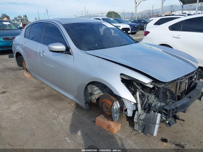 INFINITI G37 2011