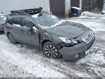 SUBARU OUTBACK 2015