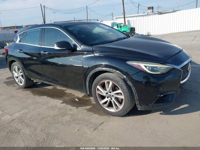 INFINITI QX30 2017