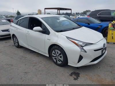 TOYOTA PRIUS 2017