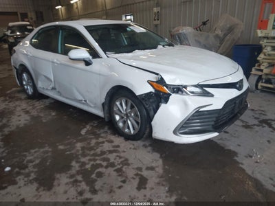 TOYOTA CAMRY 2024