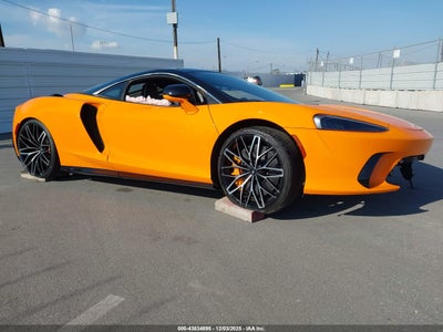 MCLAREN GTS 2025