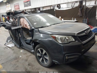 SUBARU FORESTER 2017