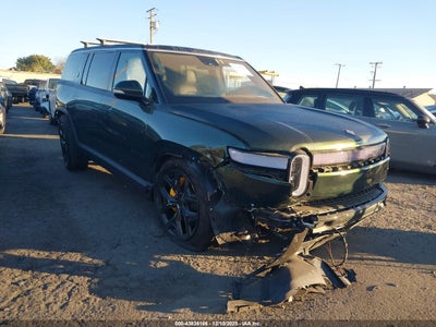 RIVIAN R1S 2023