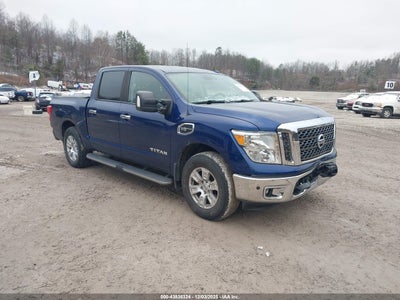NISSAN TITAN 2017