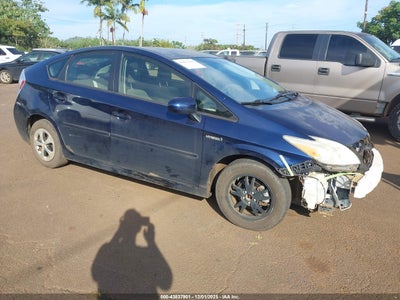TOYOTA PRIUS 2014