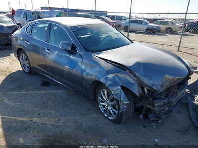 INFINITI Q70 2018