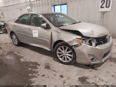TOYOTA CAMRY 2014