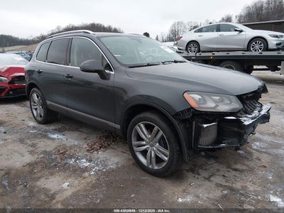 VOLKSWAGEN TOUAREG 2013
