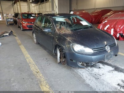 VOLKSWAGEN GOLF 2011
