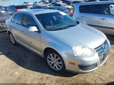 VOLKSWAGEN JETTA 2010