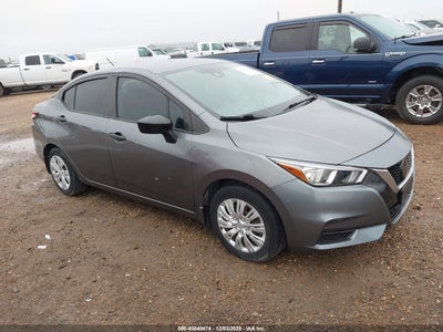 NISSAN VERSA 2020