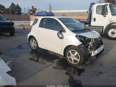 SCION IQ 2013