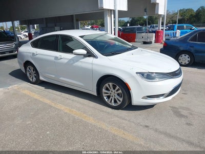 CHRYSLER 200 2015