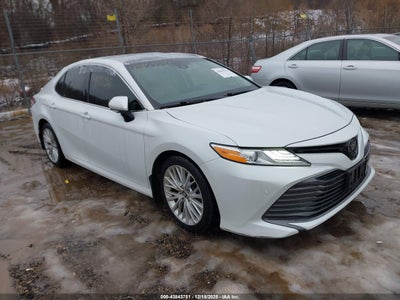 TOYOTA CAMRY 2018