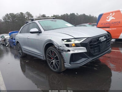 AUDI Q8 2019