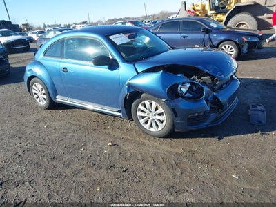 VOLKSWAGEN BEETLE 2018