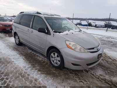 TOYOTA SIENNA 2008