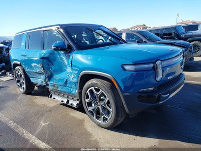 RIVIAN R1S 2025