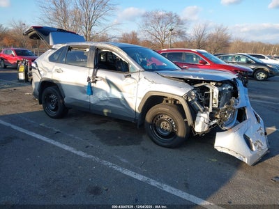 TOYOTA RAV4 2025