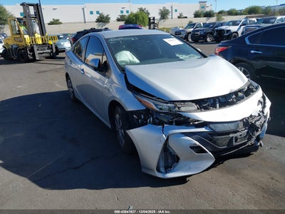 TOYOTA PRIUS PRIME 2021