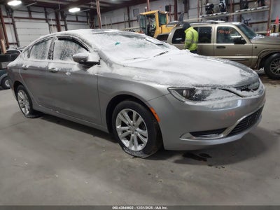CHRYSLER 200 2015